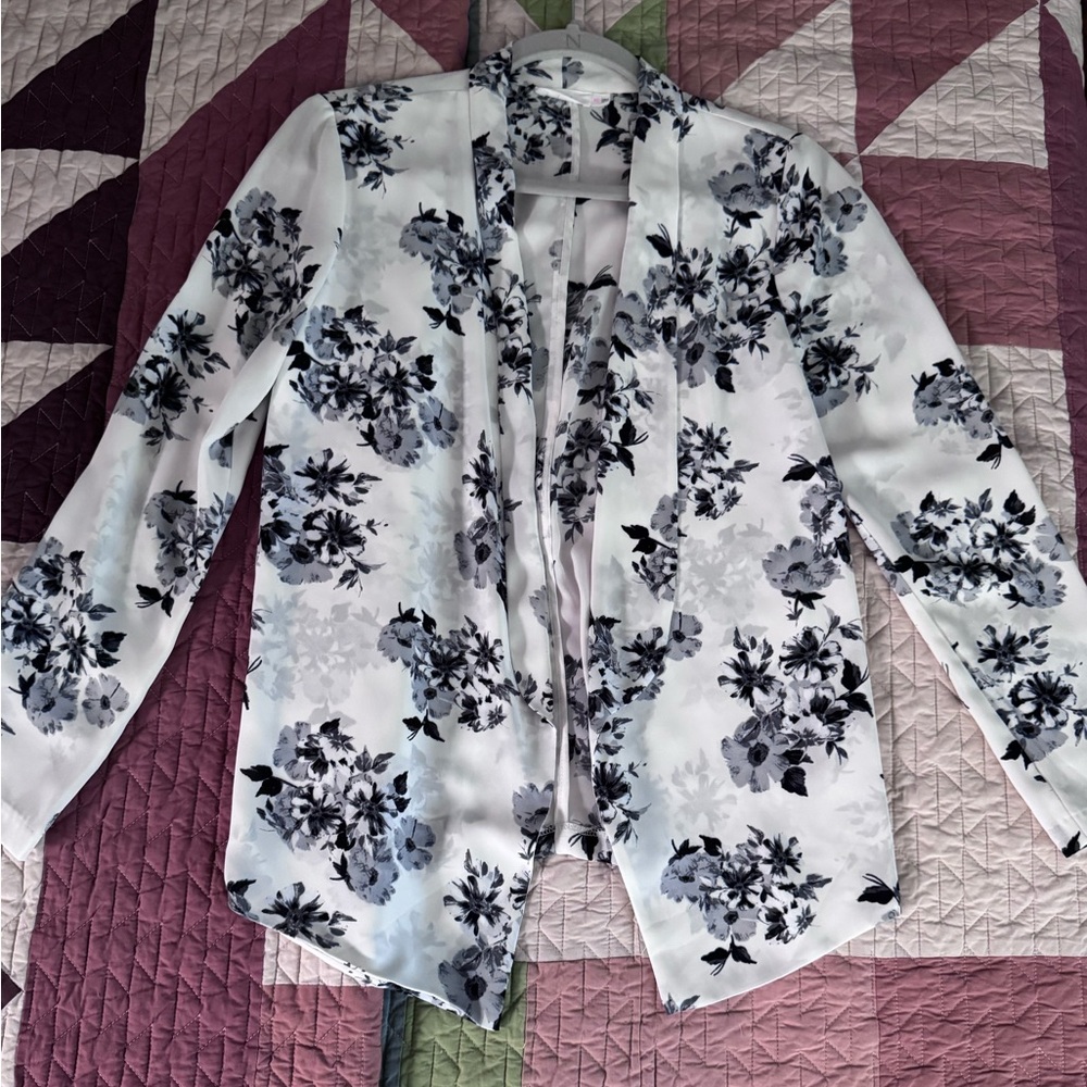 Lush lightweight open front blazer